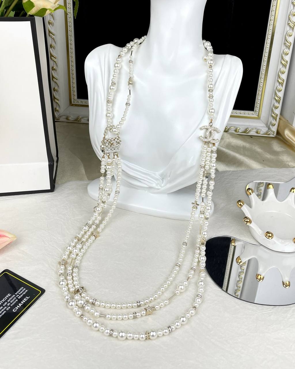 CHANEL ❤️‍🔥*
Necklace 
Master quality 💯
With normal boxes 🗃️ 
220 dhs✅
With master box 🗃️ 
240 dhs✅

Zain216
♥️♥️♥️