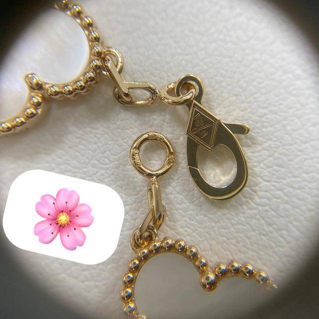 VCA ❤️‍🔥*
Bracelet 🐦‍🔥
Super master quality 💯
With normal boxes 📦 
65 dhs🪙💚
With master box 🗃️ 
110 dhs🪙💚

Zain216
♥️♥️♥️