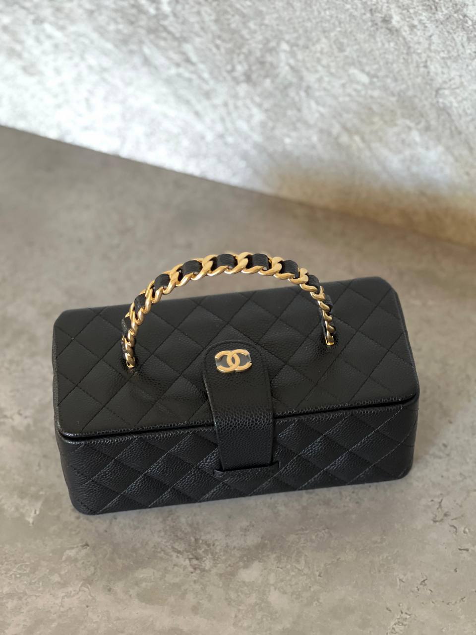 Chanel
𝐕𝐀𝐍𝐈𝐓𝐘 𝐕𝐈𝐍𝐓𝐀𝐆𝐄 𝐓𝐎𝐈𝐋𝐄𝐓𝐑𝐘 𝐁𝐀𝐆 𝐒𝐔𝐏𝐄𝐑 𝐌𝐀𝐒𝐓𝐄𝐑 𝐐𝐔𝐀𝐋𝐈𝐓𝐘🥱🖤
For Price 👇 WhatsApp✅
0568585901 
0507557372
0552275751 Owner Zain 👌

ETAG4
♥️♥️♥️
