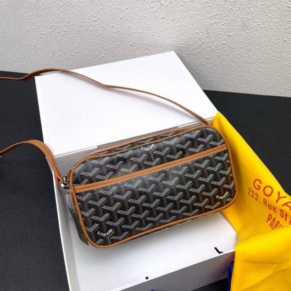 GOYARD 
SLING BAG 
UNISEX HIGH QUALITY 
WITH BOX 
100 dhs✅

Zain39
♥️♥️♥️
