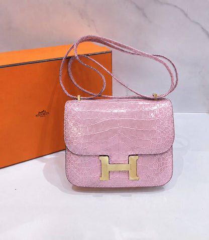 HERMES 

NEW CAME 
GOOD QUALITY 

WITH BOX 
110 dhs🇦🇪🇦🇪

Zain295
Zain39
♥️♥️♥️