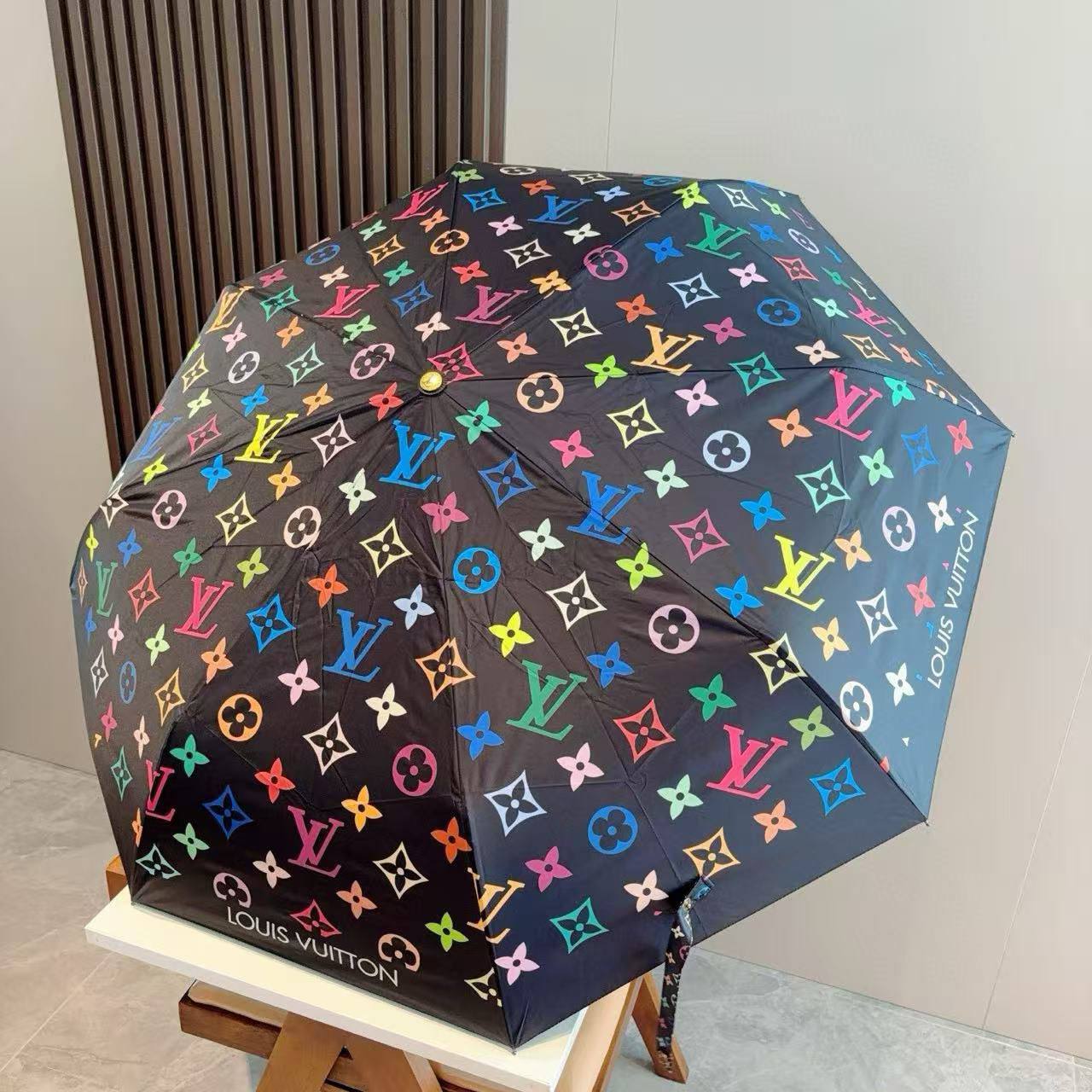 UMBRELLA ☔️*
Master quality 💯
With boxes 🗃️ 
75 dhs💓

Zain216
♥️♥️♥️