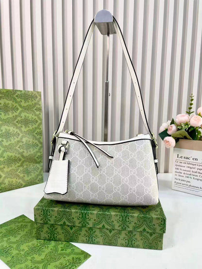 Gucci
95 dhs❣️

With Box
🎁🎁🎁

Zain50
♥️♥️♥️