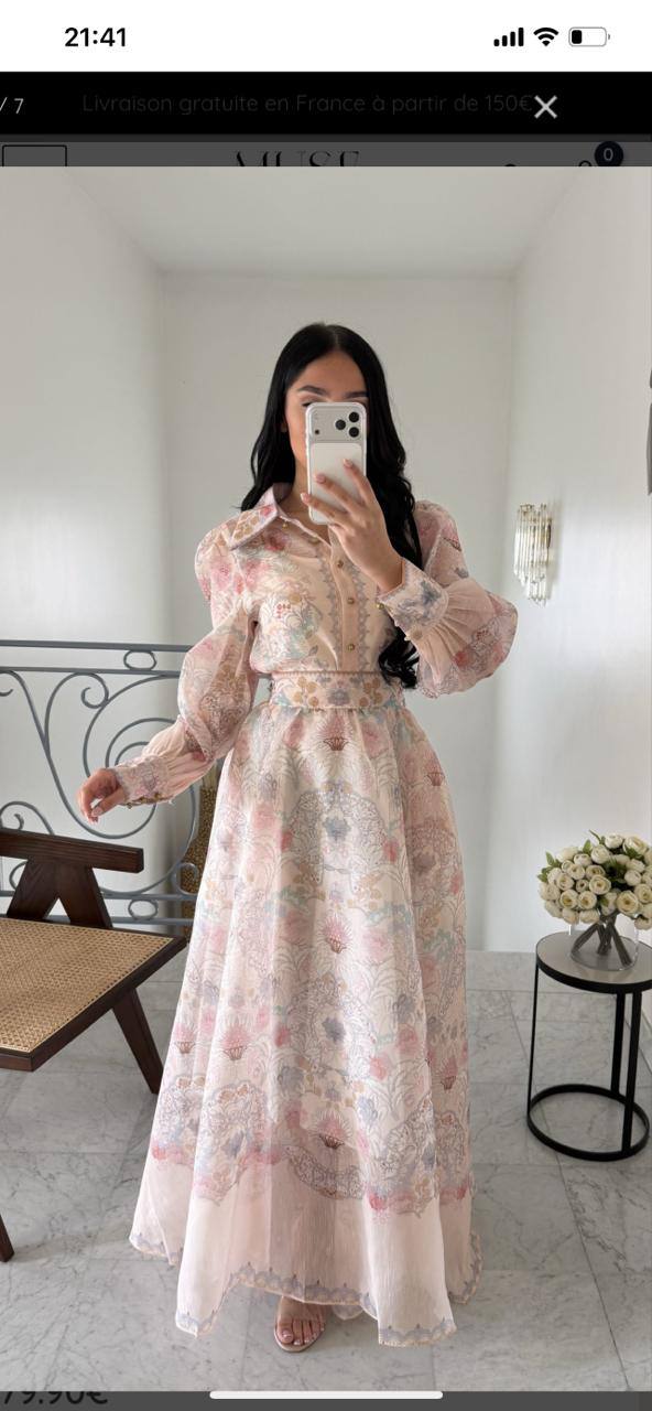 Master quality new collection 
330 dhs✅
*  Size m l xl 2XL

Zain231
♥️♥️♥️