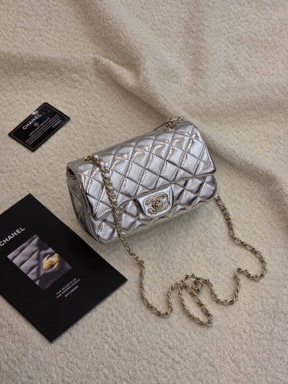Chanel 
Master
  20CM

With Box🎁🎁🎁

230 dhs🇦🇪

Zain131
♥️♥️♥️