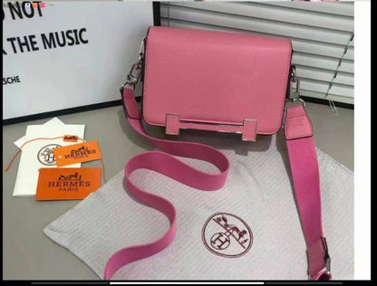Hermes
withbox 
110 dhs🇦🇪🇦🇪

Zain143
♥️♥️♥️
