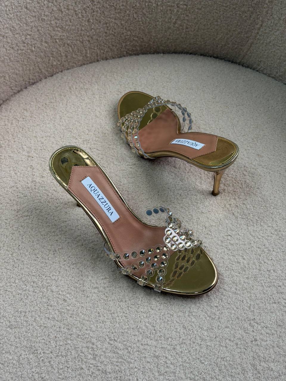 Aquazzura
𝑨𝑨𝑨 𝑸𝑼𝑨𝑳𝑰𝑻𝒀
𝑺𝑰𝒁𝑬 {36 𝒕𝒐 42}
𝑯𝑬𝑬𝑳 8.5 𝑪𝑴
490 dhs🇦🇪

Zain81
♥️♥️♥️