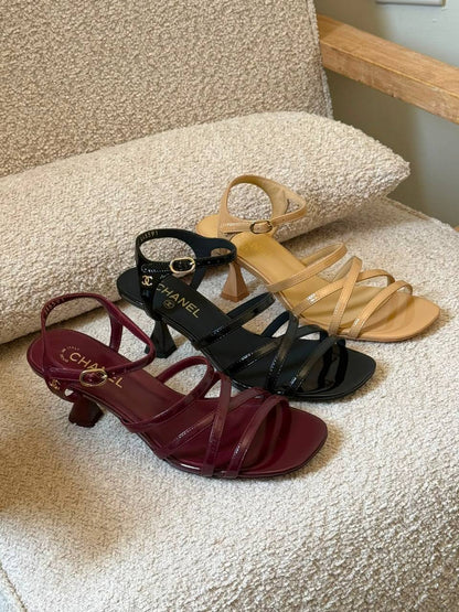 Chanel 
✨ 𝐍𝐞𝐰 𝐂𝐨𝐥𝐥𝐞𝐜𝐭𝐢𝐨𝐧 ✨
✨ 𝐒𝐮𝐩𝐞𝐫 𝐌𝐚𝐬𝐭𝐞𝐫 𝐐𝐮𝐚𝐥𝐢𝐭𝐲 ✨
✨ 𝐀𝐯𝐚𝐢𝐥𝐚𝐛𝐥𝐞 𝐍𝐨𝐰 ✨
𝐒𝐢𝐳𝐞𝐬: 𝟑𝟔 — 𝟒𝟏
450 dhs✅

Zain298
♥️♥️♥️