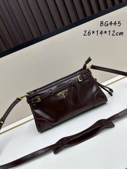 Prada
Master
280 dhs🪙🌨️

Zain153
♥️♥️♥️