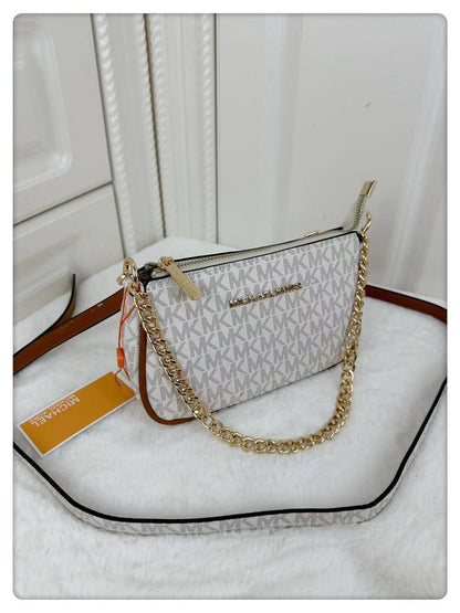 Mk  
with box 
🎁🎁🎁

90 dhs💓

Zain114
♥️♥️♥️