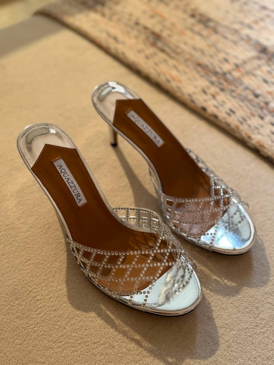 AQUAZZURA
QUALITY: SUPER MASTER 💥😍
450 dhs🇦🇪🇦🇪

Zain319
♥️♥️♥️