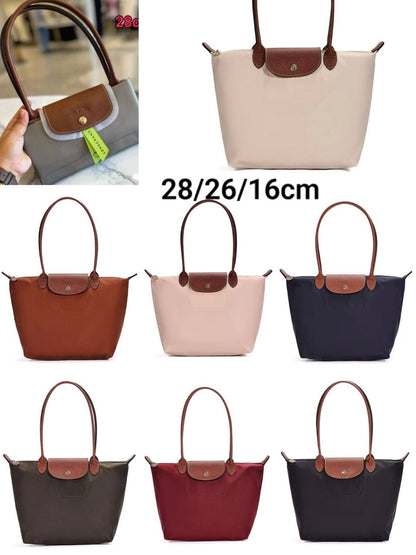 Long Champ
65 dhs✅
size 28/26/16cm

Zain26
♥️♥️♥️