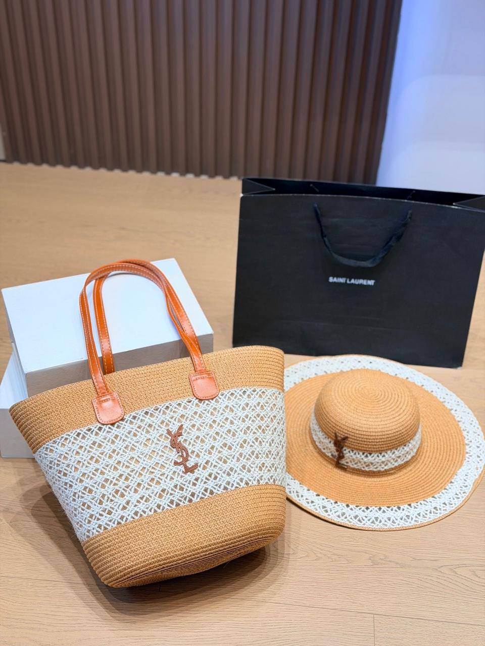 YSL - Chanel
 Set
Master🌺🌺
190 dhs💓

Zain141
♥️♥️♥️