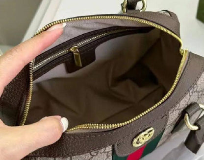 GUCCI 

NEW CAME 

GOOD QUALITY 

100 dhs🇦🇪🇦🇪
Zain39
♥️♥️♥️
