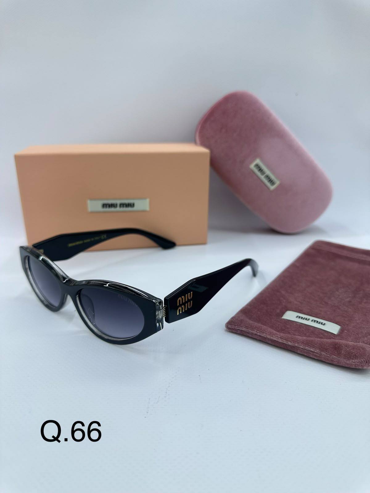 MIU MIU 
Sunglasses 💥
Copy 1️⃣ 
good quality 💯
With original boxes  🗃️ 
60 dhs✅

Zain216
♥️♥️♥️