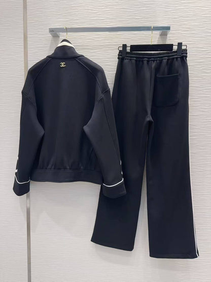 *New collections*                                                
CHANEL

Super Master quality

Sizes: S M L

600 dhs🇦🇪🇦🇪
Zain308
♥️♥️♥️