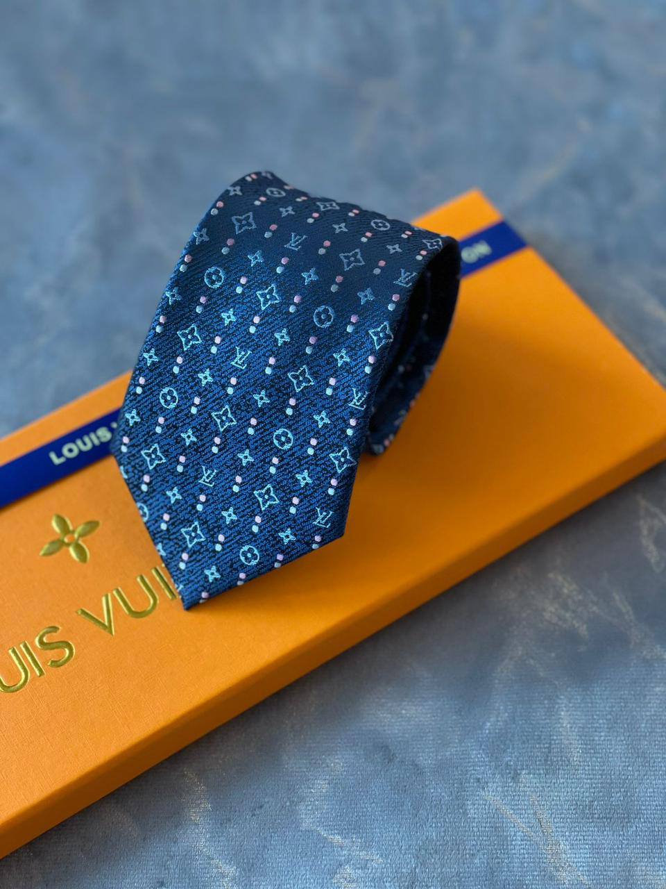 *Tie*
*Master quality*
180 dhs🪙💕

Zain179
♥️♥️♥️