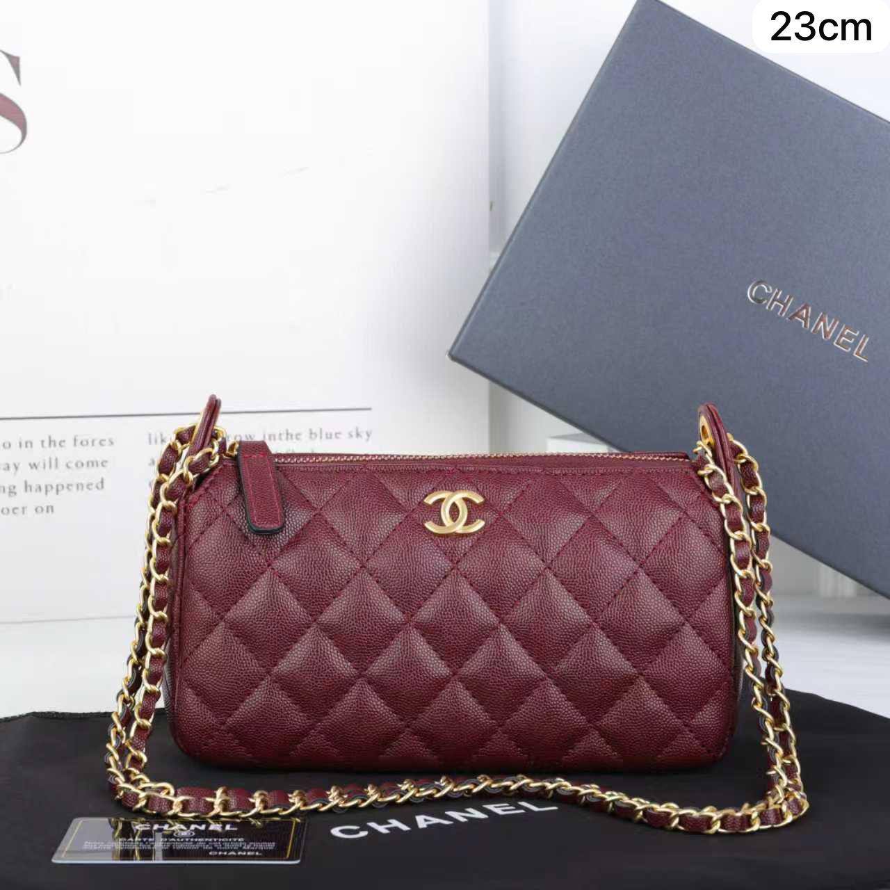 💗 Chanel 26C
1⃣️ First quality +🎁
Size : 23 * 13 * 7 cm
90 dhs❤️
with box🎁

Zain115
♥️♥️♥️