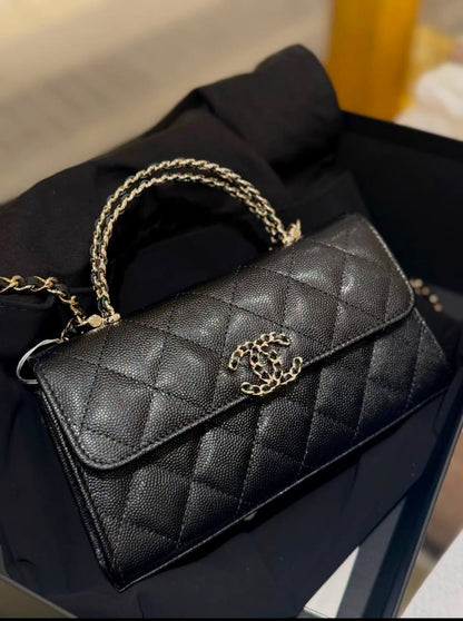 Chanel
105 dhs🇦🇪🇦🇪
good-quality with box 

Zain35
♥️♥️♥️