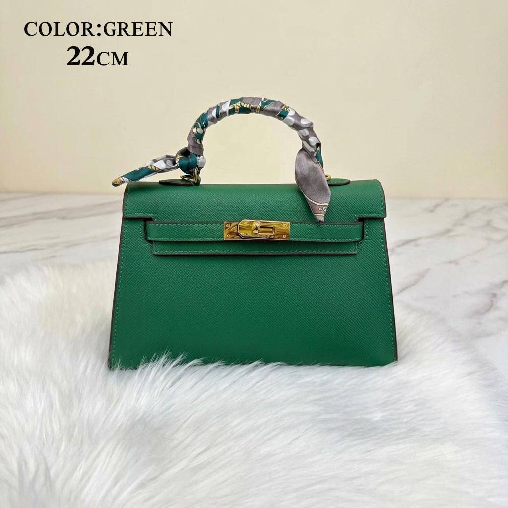 Hermes ᴋᴇʟʟʏ 
ᴡɪᴛʜʙᴏx
ʟᴇᴀᴛʜᴇʀ
sɪᴢᴇ:22ᴄᴍ
95 dhs💓

Zain56
♥️♥️♥️