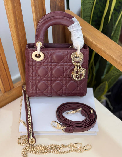 DIOR 💫
Super Master Quality ⚡️
Original Packing 🎁
17cm

For Price 👇 WhatsApp✅
0568585901 
0507557372
0552275751 Owner Zain 👌

Zain321
♥️♥️♥️