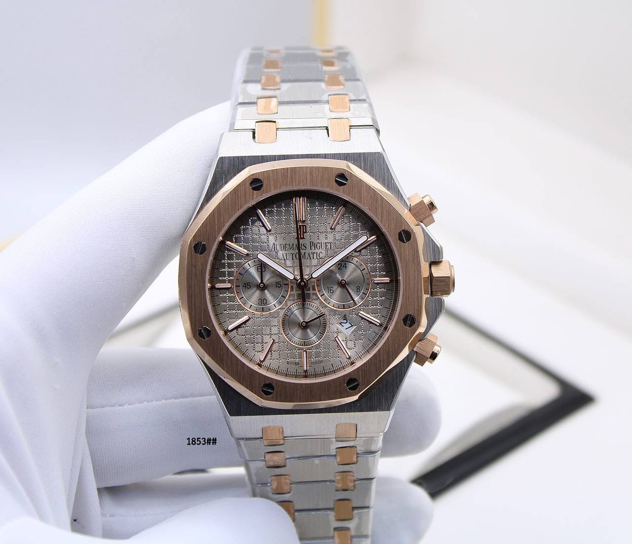AUDEMARS PIGUET
FOR MEN STOP WATCH
260 dhs💓

Zain304
♥️♥️♥️