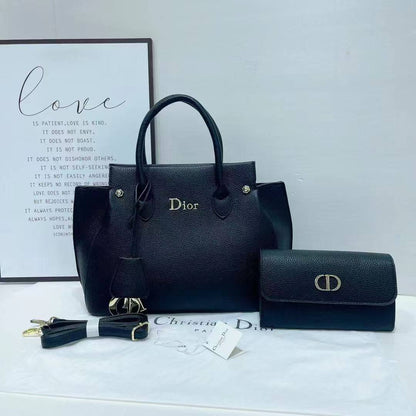 DIOR TOTE BAG 🔥
GOOD QUALITY 🌹
110 dhs🪙

Zain28
♥️♥️♥️