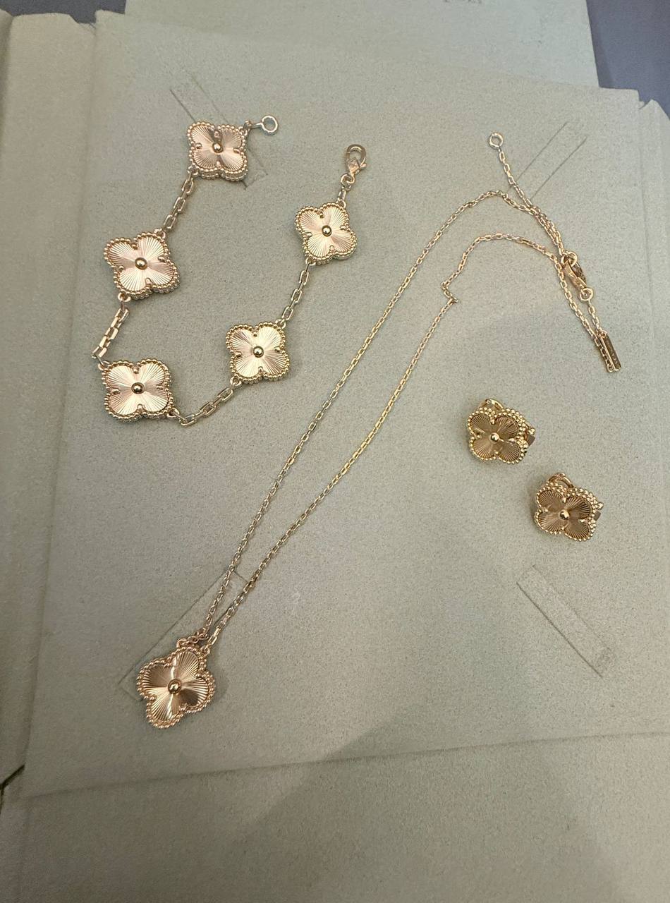 VCA Set
For Price 👇 WhatsApp✅
0568585901 
0507557372
0552275751 Owner Zain 👌

Zain209
♥️♥️♥️