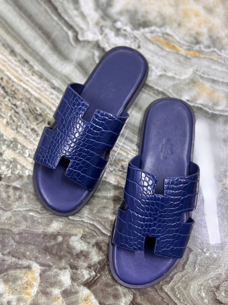 Hermes
110 dhs✅
Size 40-46

Zain55
♥️♥️♥️