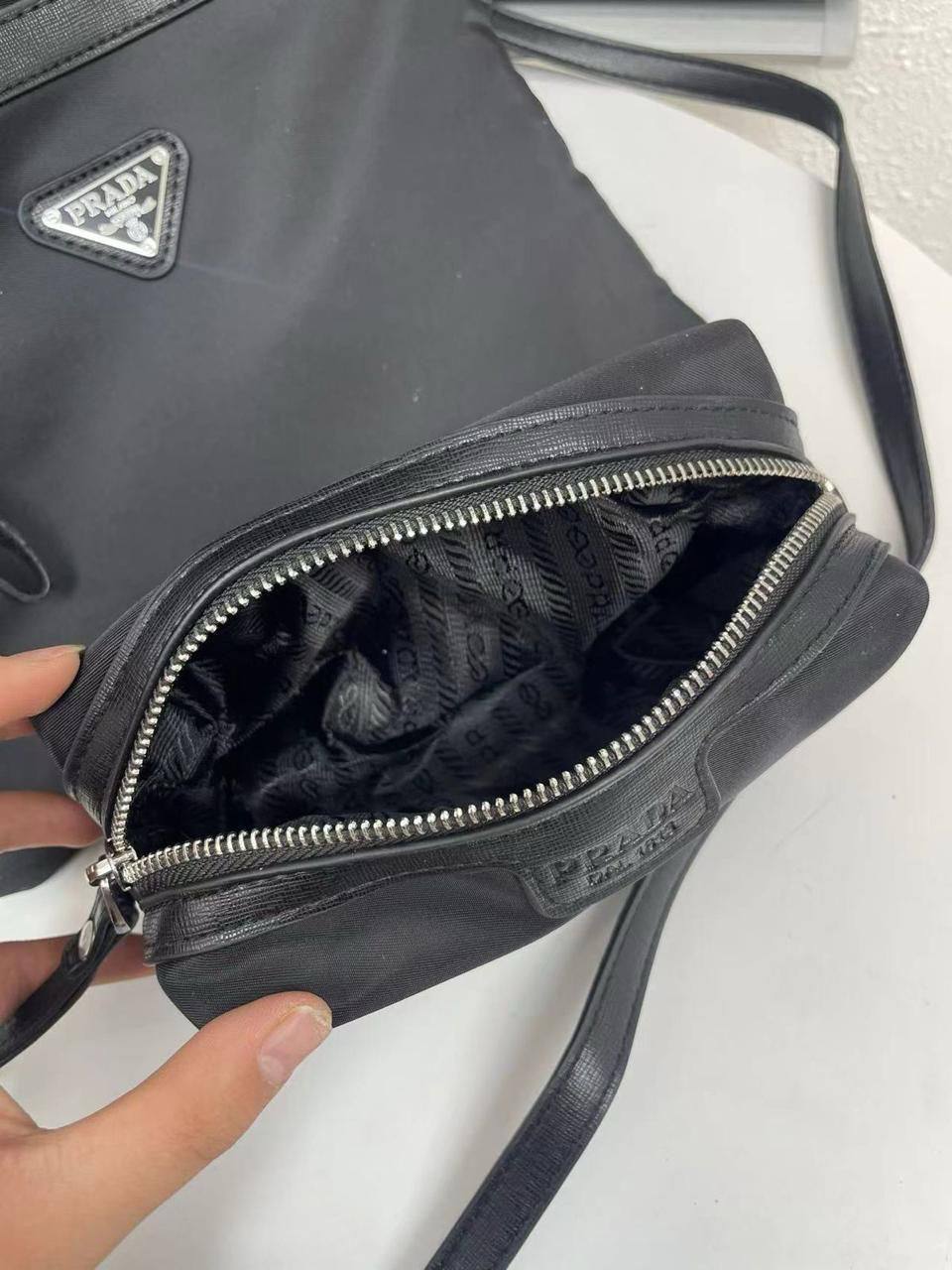 Prada
41*26*11cm
3 in 1
95 dhs✅

Zain17
♥️♥️♥️