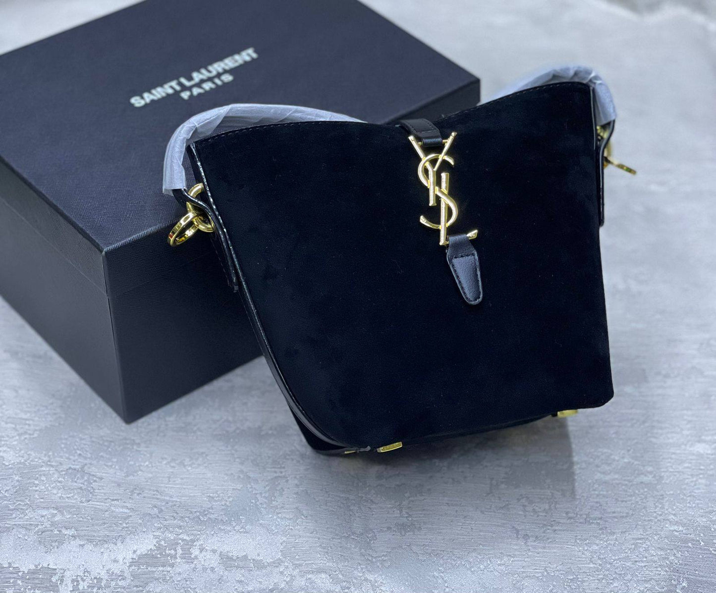 YSL
105 dhs🗽

Zain175
♥️♥️♥️
