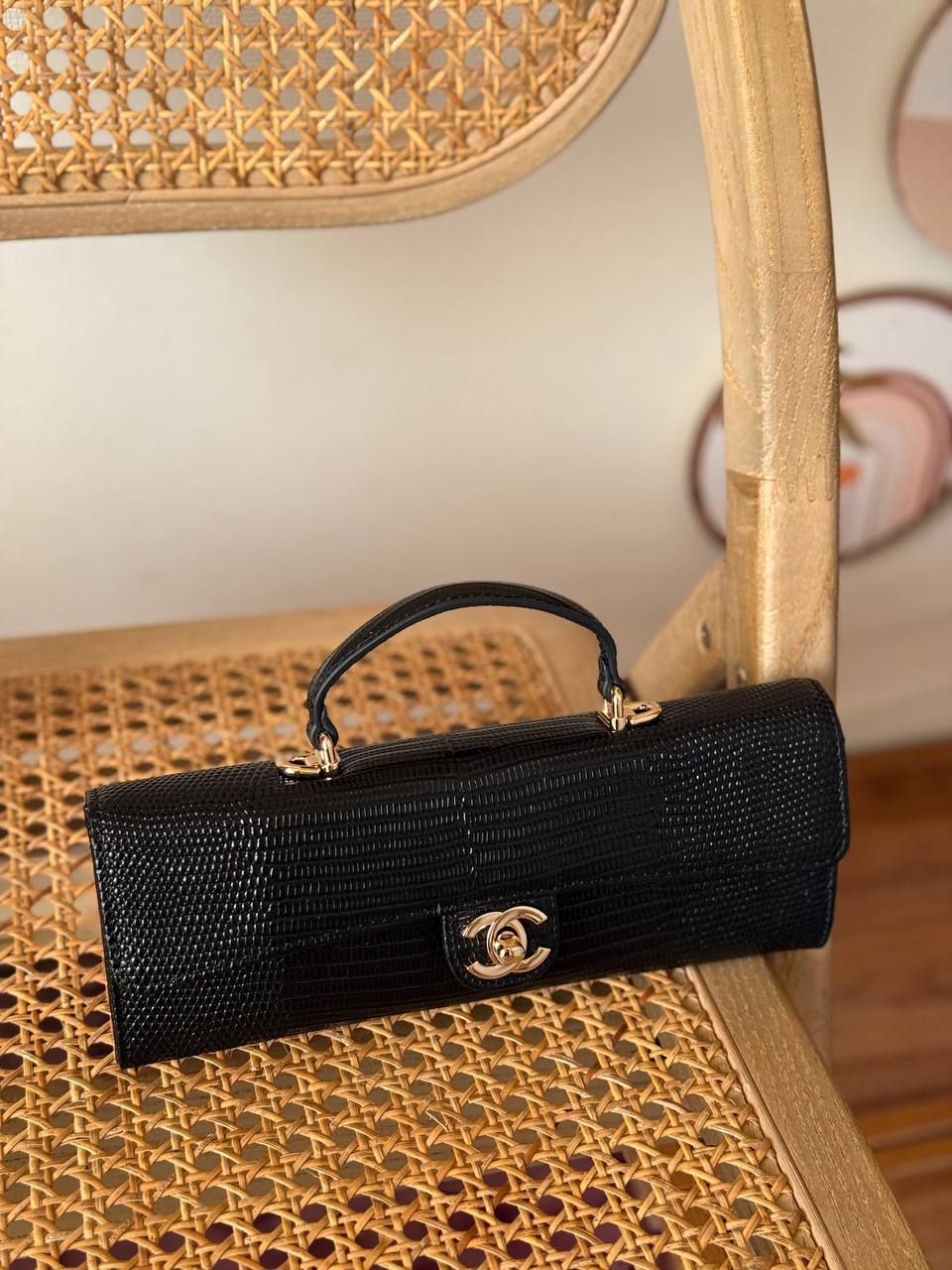 New Collection✨✨✨
CHANEL
25cm
340 dhs🇦🇪🇦🇪
*MASTER QUALITY*
With box🎁

Zain167
♥️♥️♥️