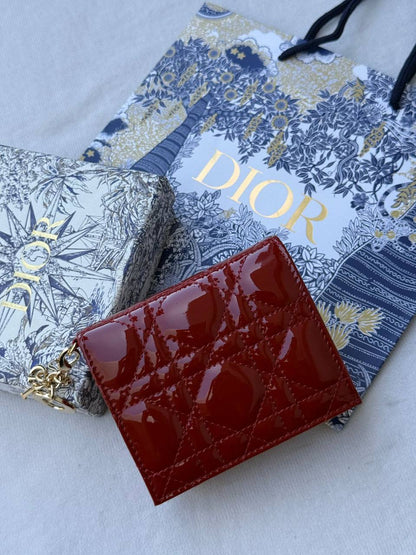 Dior
💜*Super Master*💜
310 dhs✅

Zain275
♥️♥️♥️