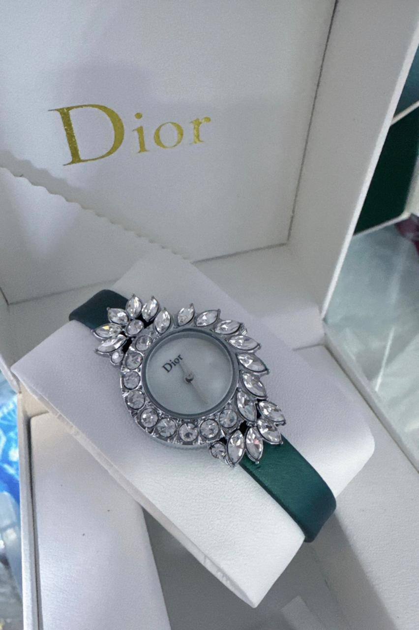 Dior

55 dhs

Zain45
♥️♥️♥️