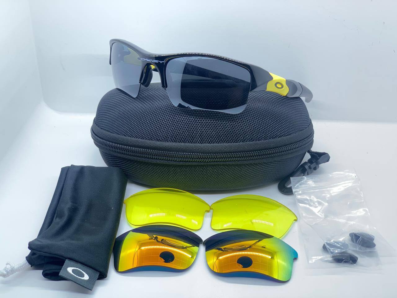 Oakley
Oakley Master quality 
130 dhs✅

Zain126
♥️♥️♥️
