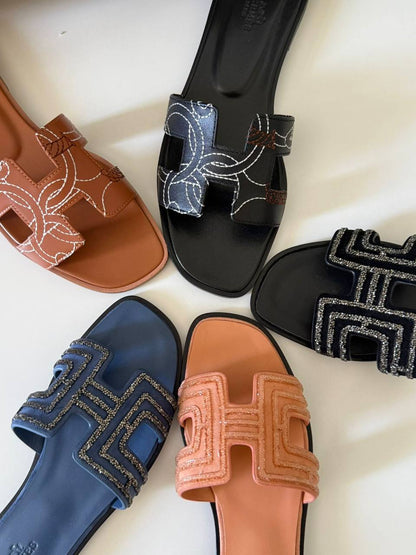 Hermes 🧡
AA Quality
✨ 𝐀𝐯𝐚𝐢𝐥𝐚𝐛𝐥𝐞 𝐍𝐨𝐰
✨ 𝐒𝐢𝐳𝐞𝐬: 𝟑𝟔 — 𝟒𝟏
450 dhs✅

Zain298
♥️♥️♥️