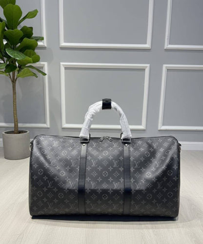 Lv Travel bags
Size 55cm
115 dhs🗽

Zain44
♥️♥️♥️