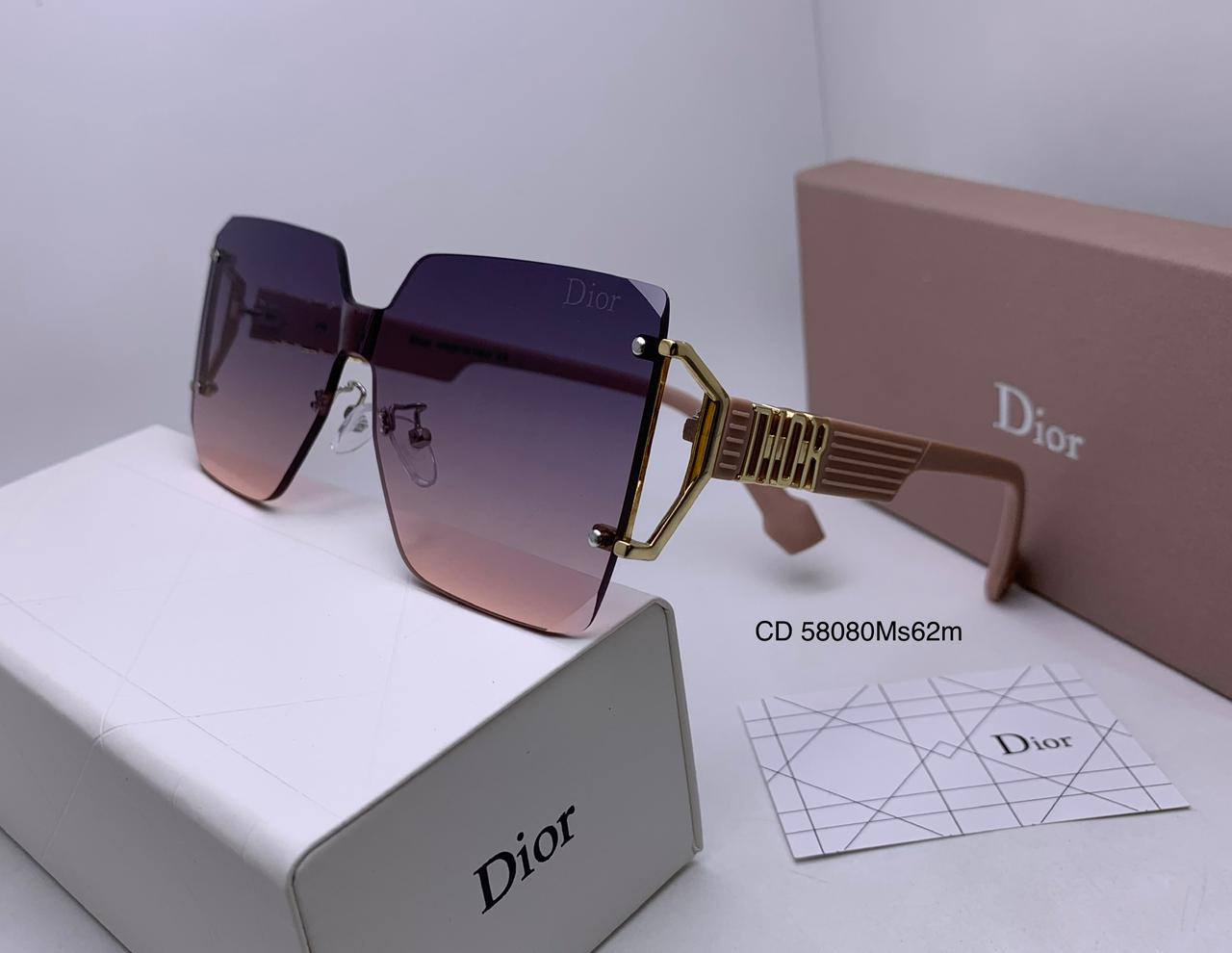 Dior
70 dhs🪙🌨️

Zain126
♥️♥️♥️