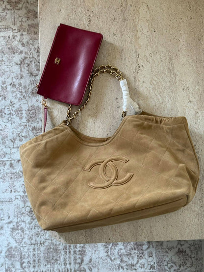 CHANEL💫
Super Master Quality ⚡️
Size 44.5CM 📏

For Price 👇 WhatsApp✅
0568585901 
0507557372
0552275751 Owner Zain 👌

Zain321
♥️♥️♥️