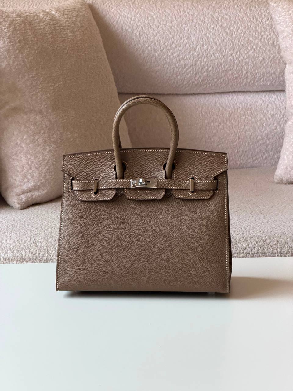 Hermes birkin 25cm💕super master quality😍with box❤️
600 dhs🇦🇪🇦🇪

Zain52
♥️♥️♥️