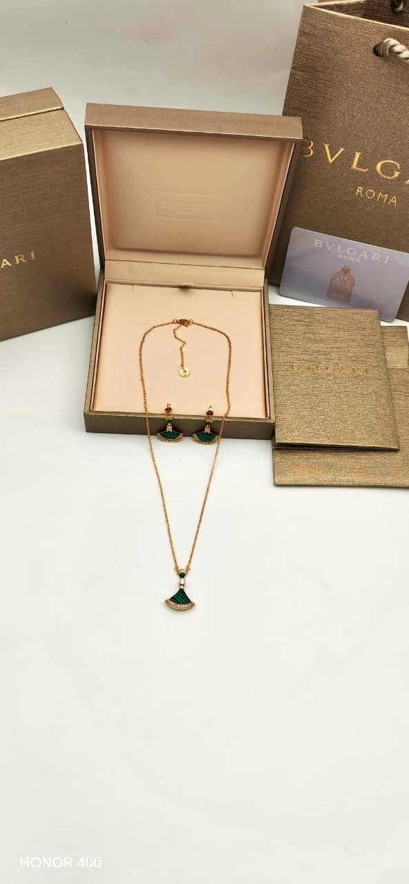 necklace and earing

110 dhs🇦🇪🇦🇪

Zain122
♥️♥️♥️