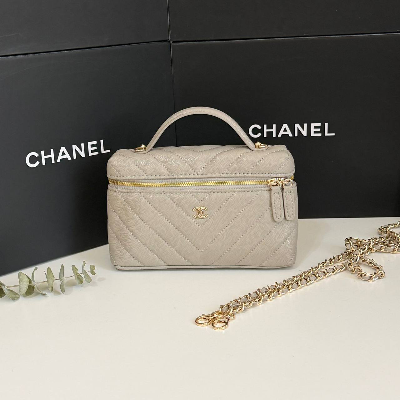 Chanel
Master🌺
240 dhs✅

Zain134
♥️♥️♥️