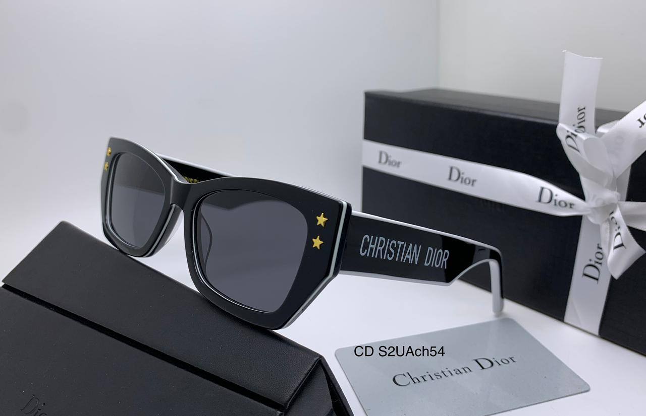 Sunglasses
Dior - Cartier 
Super master 
180 dhs🪙🌺

Zain126
♥️♥️♥️