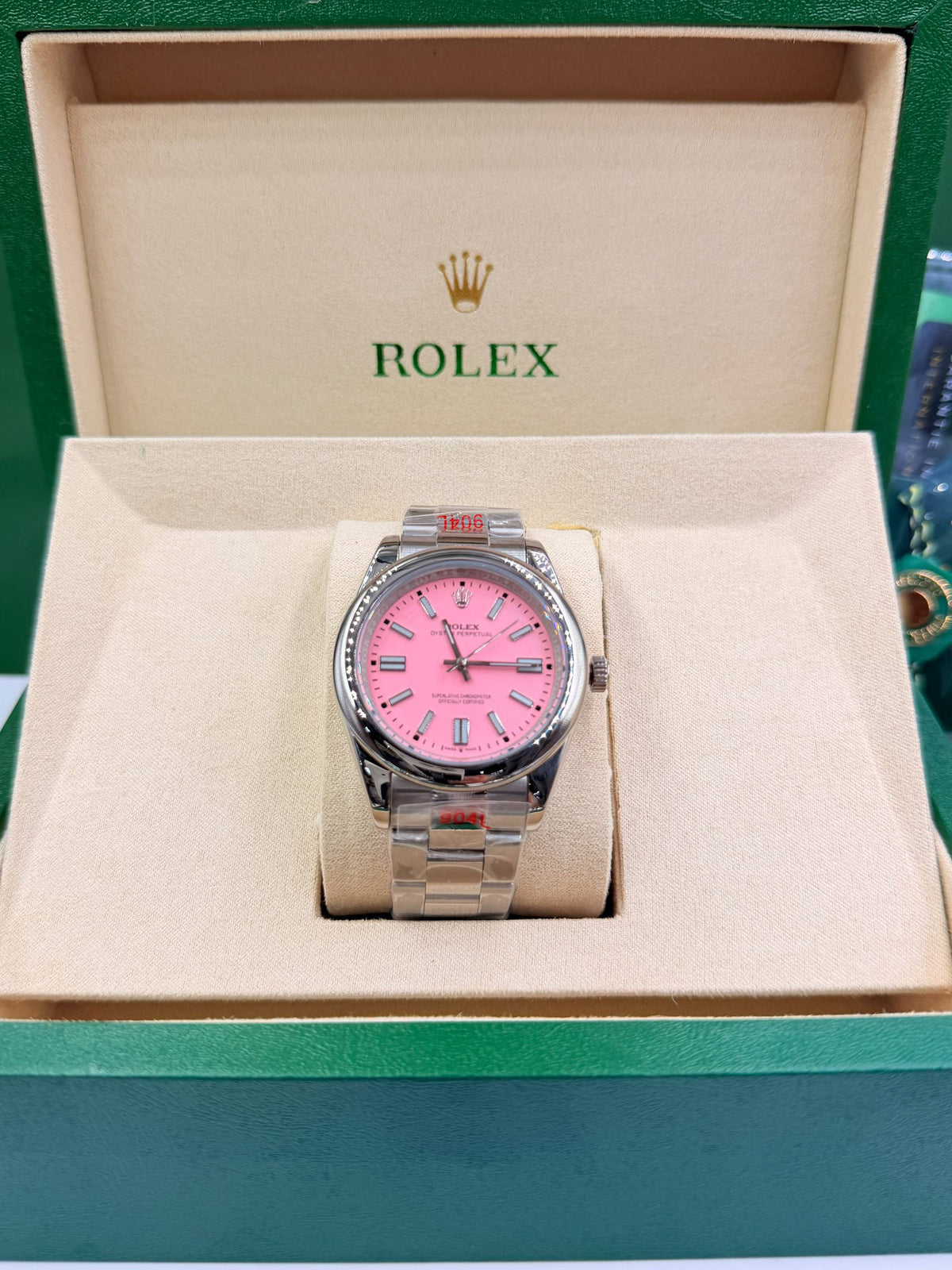 Rolex

Automatic 
41mm 
205 dhs🇦🇪🇦🇪

with  box 
240 dhs🇦🇪🇦🇪

Zain85
♥️♥️♥️