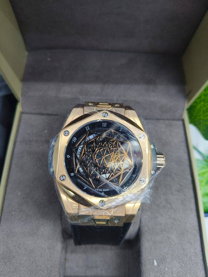 Super Master Xxx
Hublot master 
900 dhs✅,🥰👍

Zain25
♥️♥️♥️