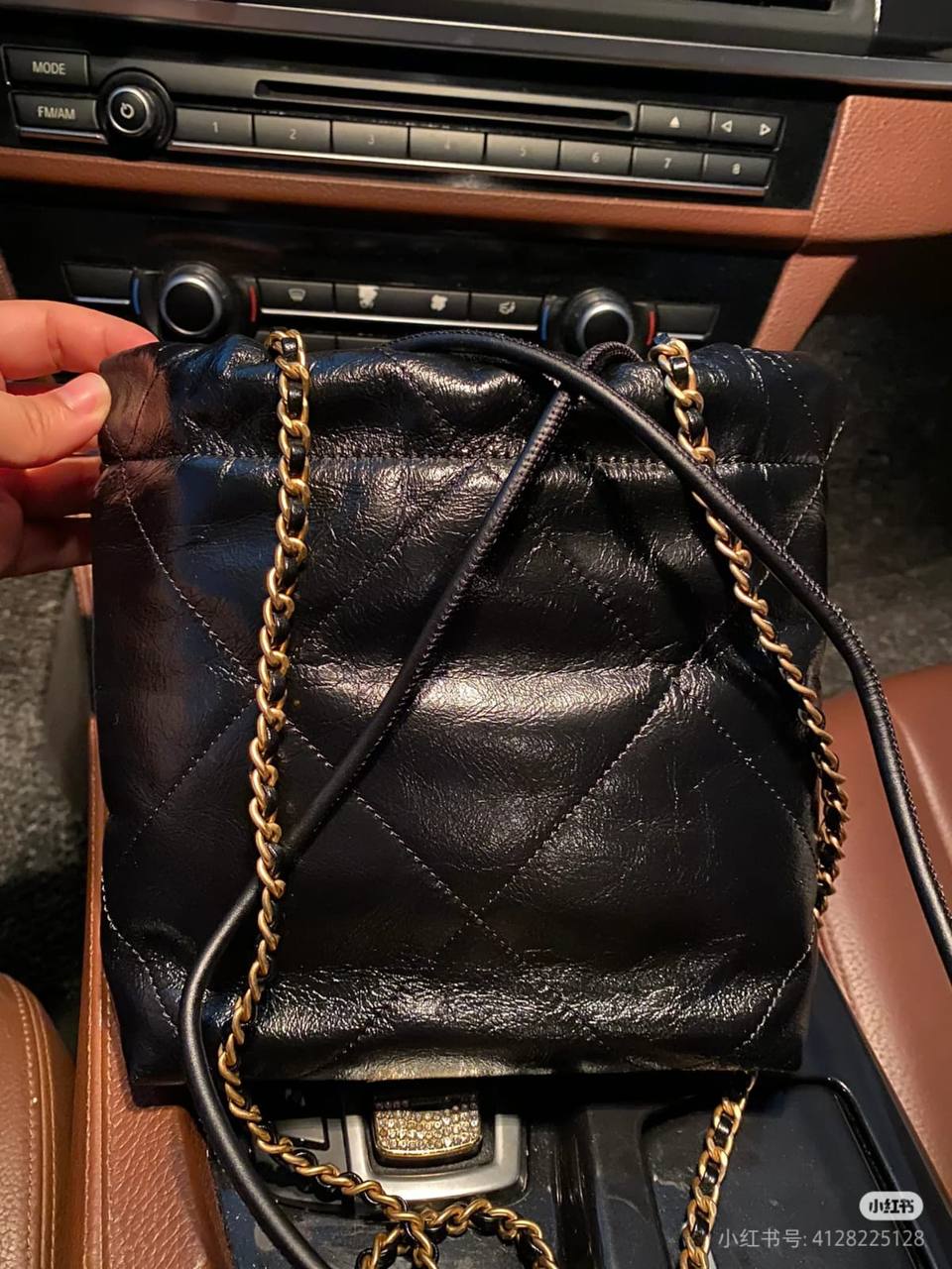 Chanel
100 dhs✅
Have box🎁
2in1
Good quality

Zain07
♥️♥️♥️