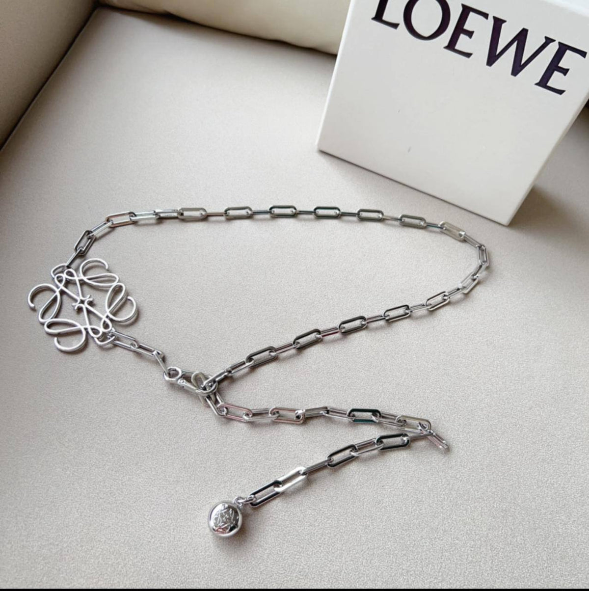 Loewe

Master quality

350 dhs🇦🇪🇦🇪

Zain164
♥️♥️♥️