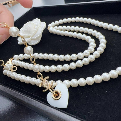 Chanel

master quality

380 dhs🇦🇪🇦🇪

Zain164
♥️♥️♥️