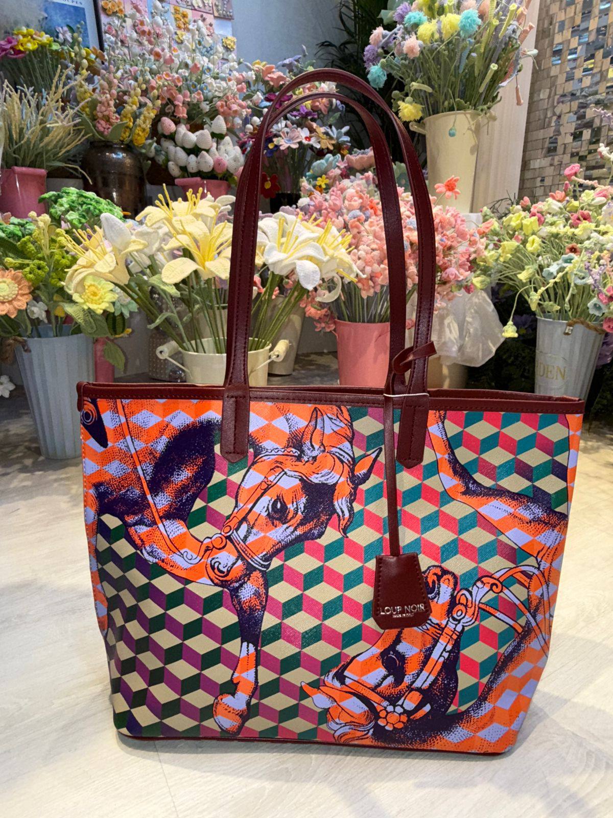 LOUP NOIR 
43cm 
95 dhs🪙🌨️

Zain254
♥️♥️♥️
