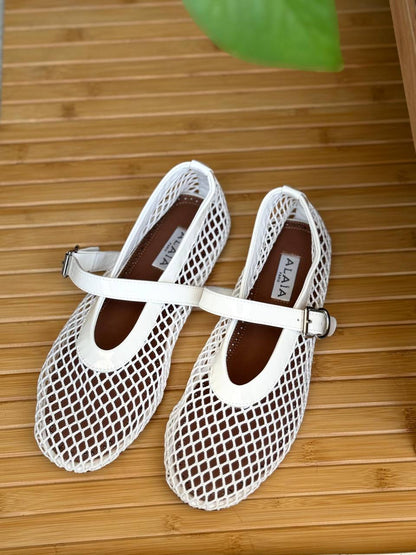 Alaia
𝗦𝗶𝘇𝗲: 𝟯𝟲 𝘁𝗼 𝟰𝟭 
Super Master
450 dhs✅

Zain302
♥️♥️♥️